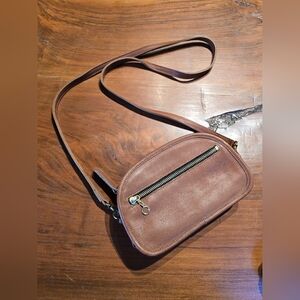 Laura U.S.A. Camel Brown Color Leather Crossbody Shoulder Purse